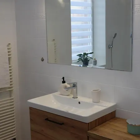 Apartament w kamienicy *