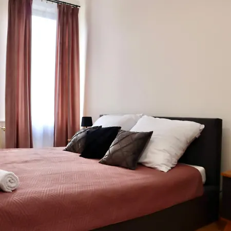 Apartament 120M2 Centrum Ostrody * 奥斯特罗达